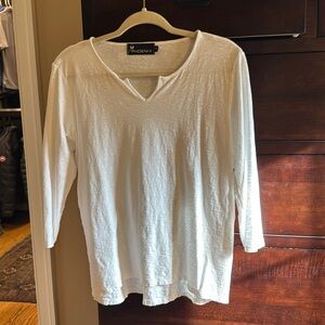 EUC - 3/4 sleeve top. White. Size small.